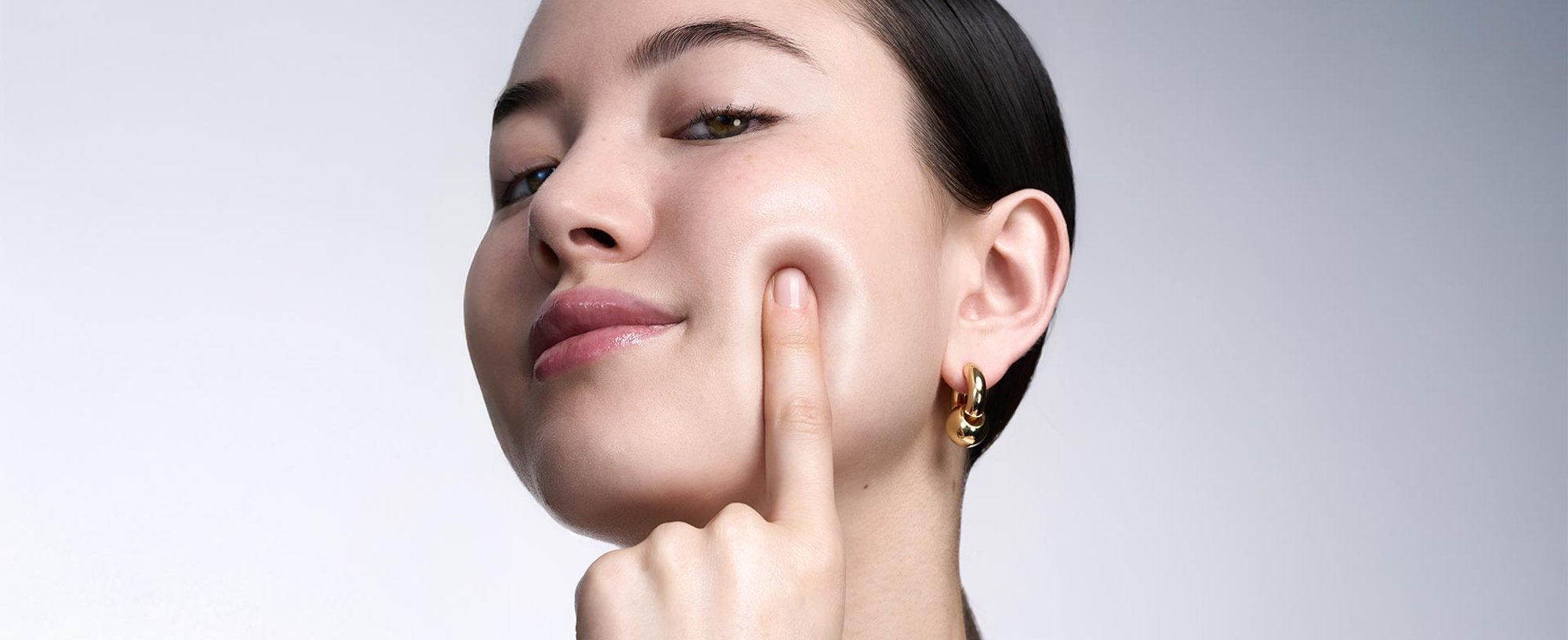 20252403 Oap Revitalift Filler Glass Skin Asset10 Na Dmi Na Na Digital Dmi Landscape